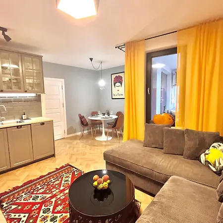 Opera Theatre With A Courtyard Appartamento Varna