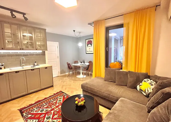 Opera Theatre With A Courtyard Appartement Varna