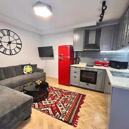 דירה Opera Theatre With A Courtyard