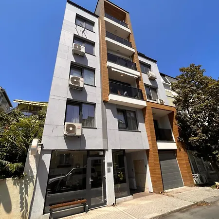 דירה Opera Theatre With A Courtyard